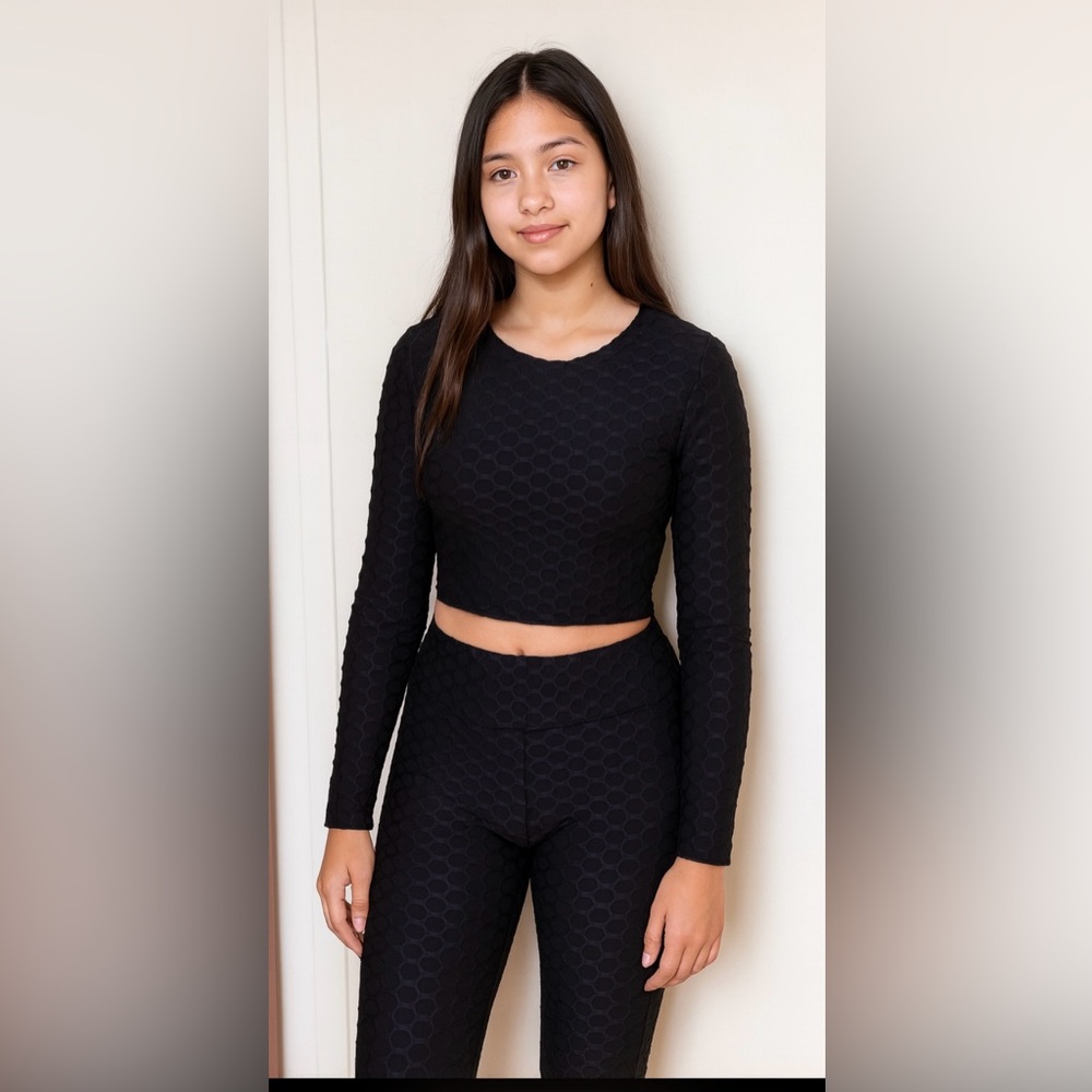 ShoSho Textured Black Outfit | Crop Top + High-Waist Leggings | M | NWTG